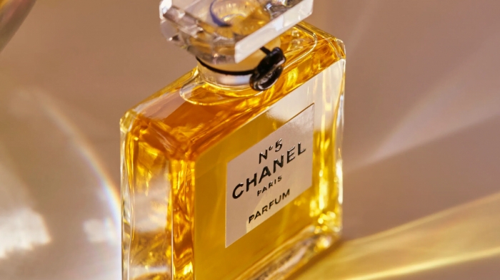 20 самых культовых духов в истории - читайте в блоге Aroma-Butik.ru