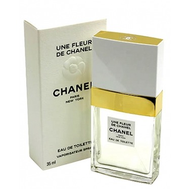 

Une Fleur de Chanel