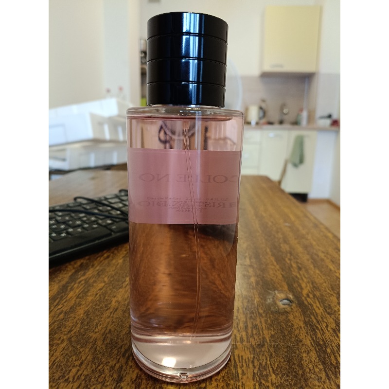 Christian Dior La Colle Noire - купить духи, цены от 760 р