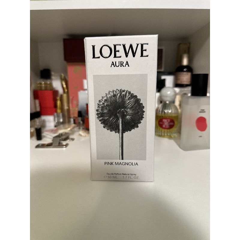 Loewe Aura Pink Magnolia - купить женские духи, цены от 540 р. за 2 мл