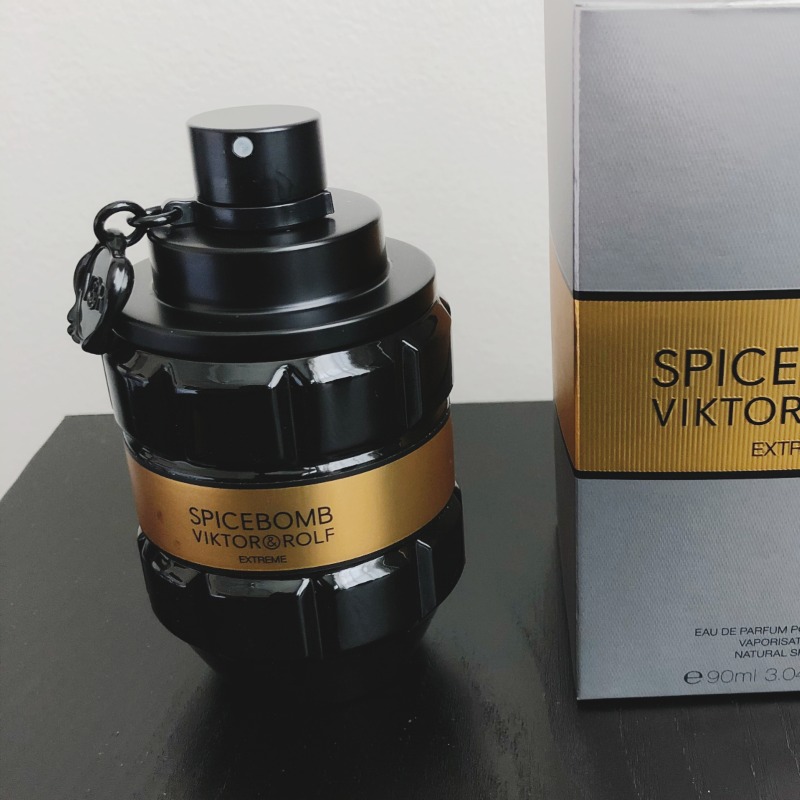 Viktor & Rolf Spicebomb Extreme - купить мужские духи, цены от 1520 р. за  10 мл