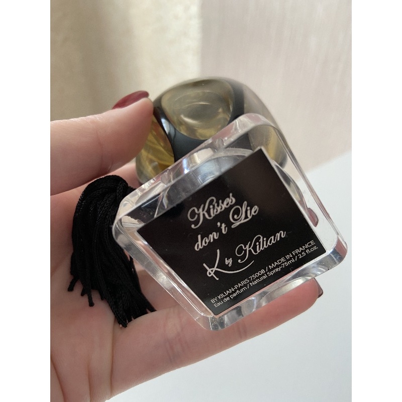 килиан киссинг духи. духи kisses don't lie k by kilian. Kilian kisses don't lie. Kilian фаберже. Kilian kisses don t lie отзывы.