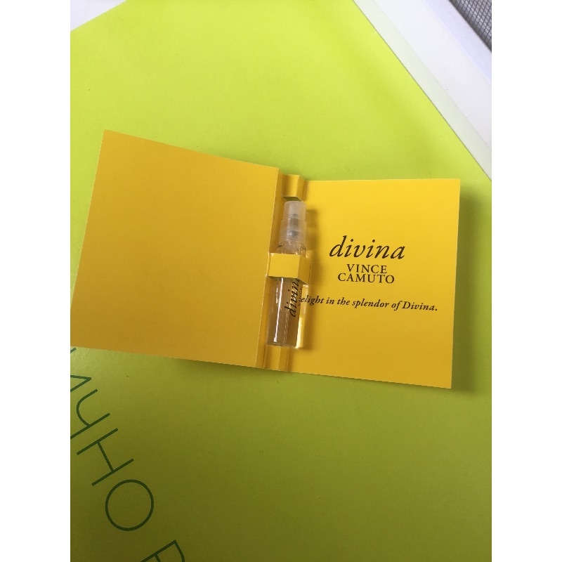 divina vince camuto