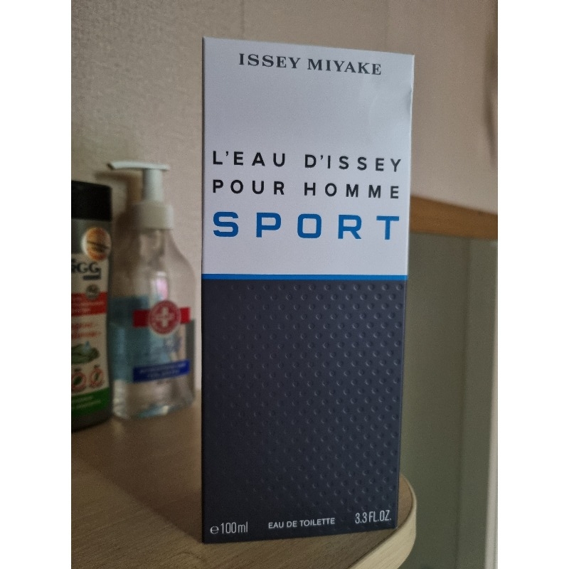 Issey Miyake L eau d Issey pour Homme Sport 4070 50