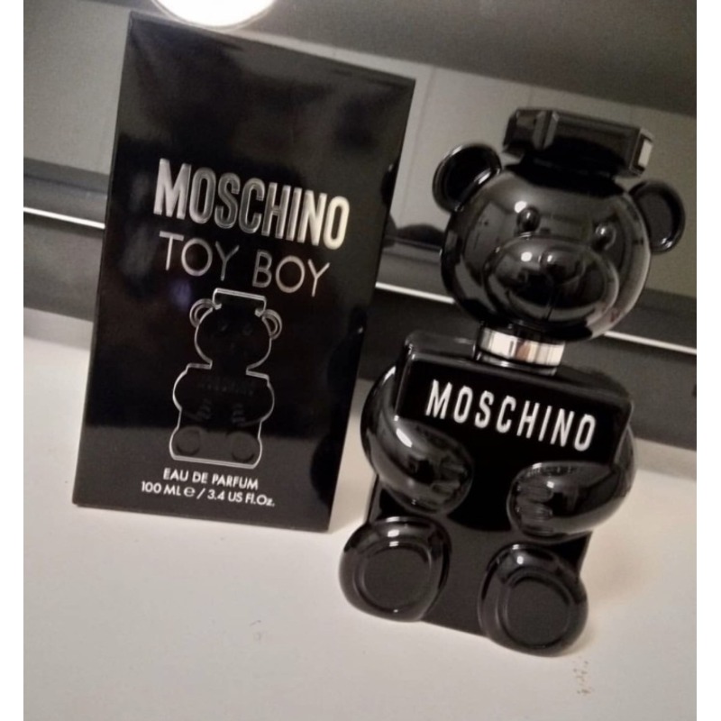 Moschino toy boy