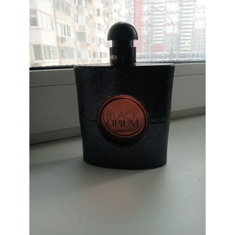 Black Opium - Yves Saint Laurent - Sabina