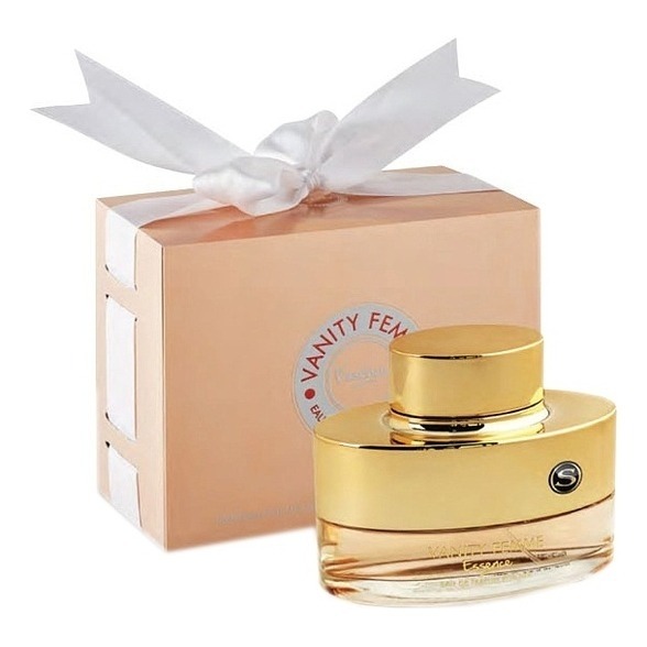 

Vanity Femme Essence