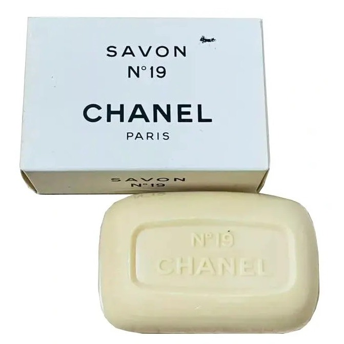 Chanel №19